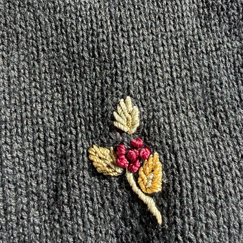 Vintage 90s Black Floral Embroidered Cotton/Ramie Cardigan — XL/L —Cottagecore - Picture 4 of 9